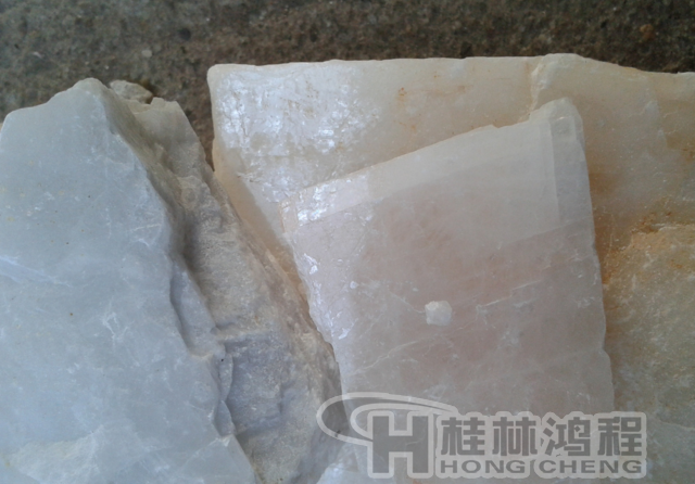 長石，長石粉，長石的用途