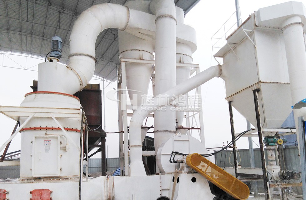 HC1900打礦石粉機(jī)器多少錢一臺 雷蒙磨粉機(jī)多少錢一臺？幾萬到幾十萬不等