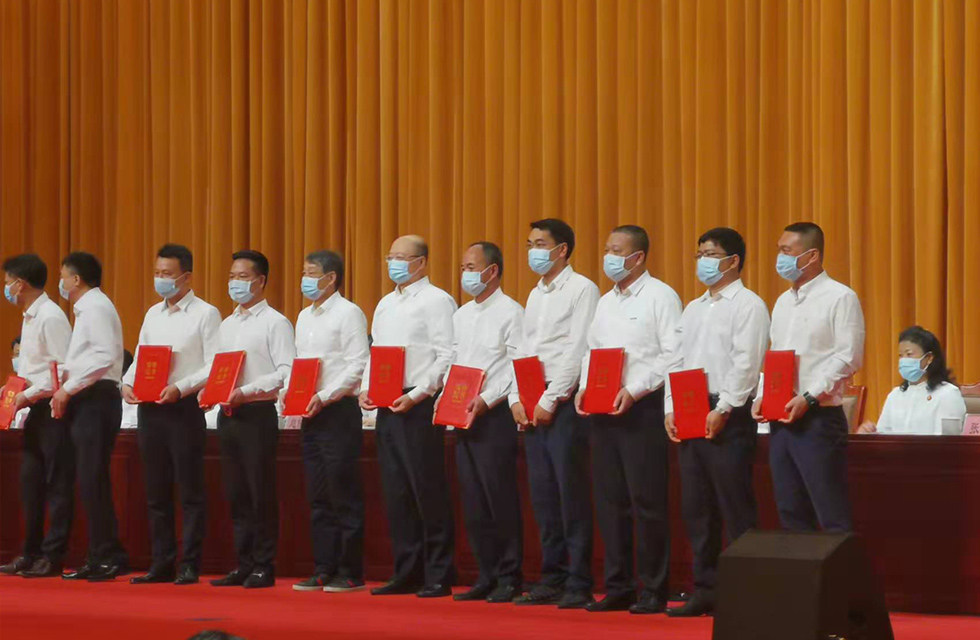 實力彰顯！全市工業(yè)振興大會召開，桂林鴻程斬獲多項榮譽