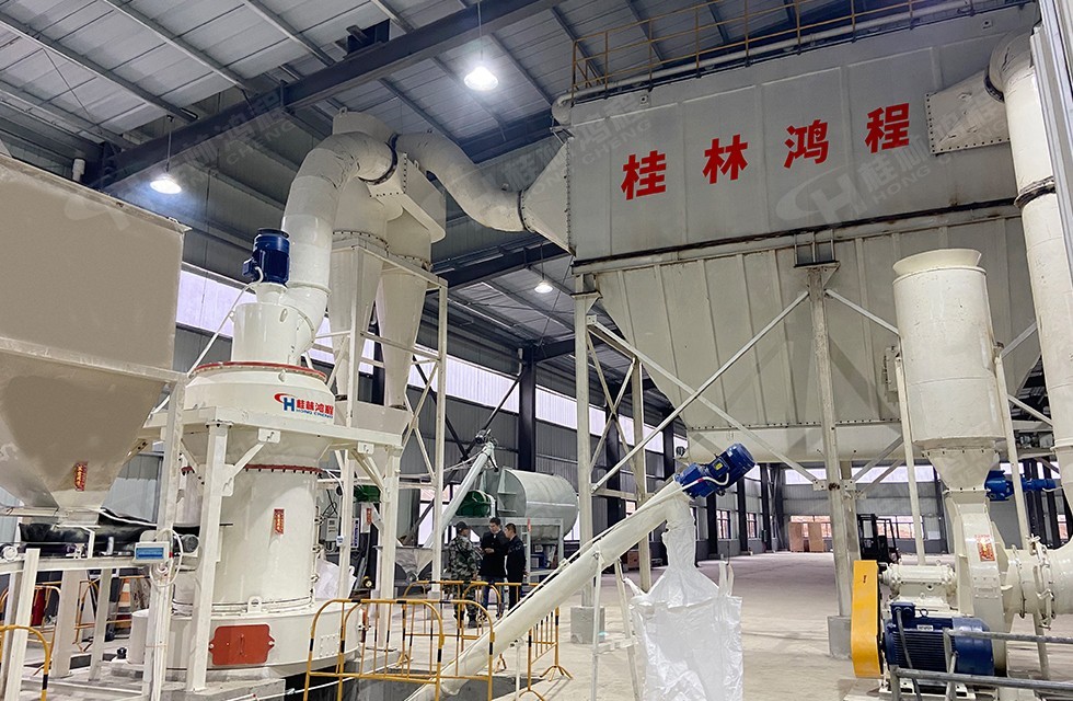 膨潤(rùn)土1500磨粉機(jī)